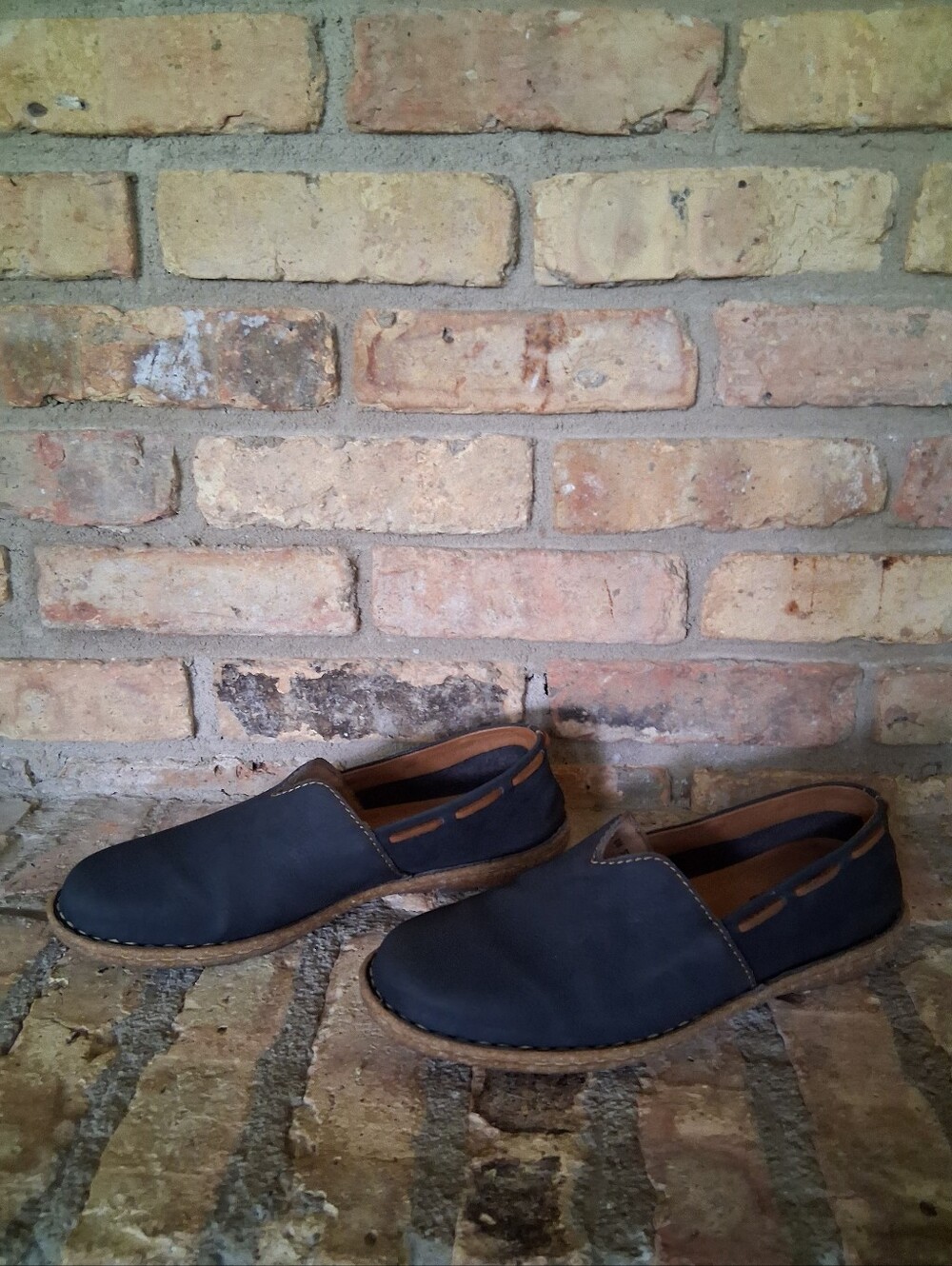 BORN NAYA COMFORT SLIP ON FLATS/LOAFERS SIZE 10-42